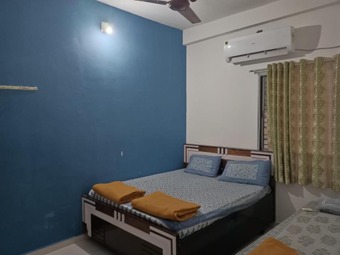 Honest Deluxe Room Garudeshwar 외부 사진