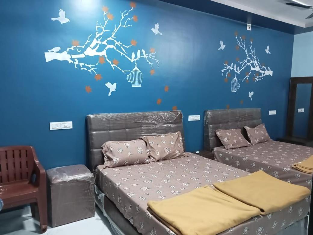 Honest Deluxe Room Garudeshwar 외부 사진
