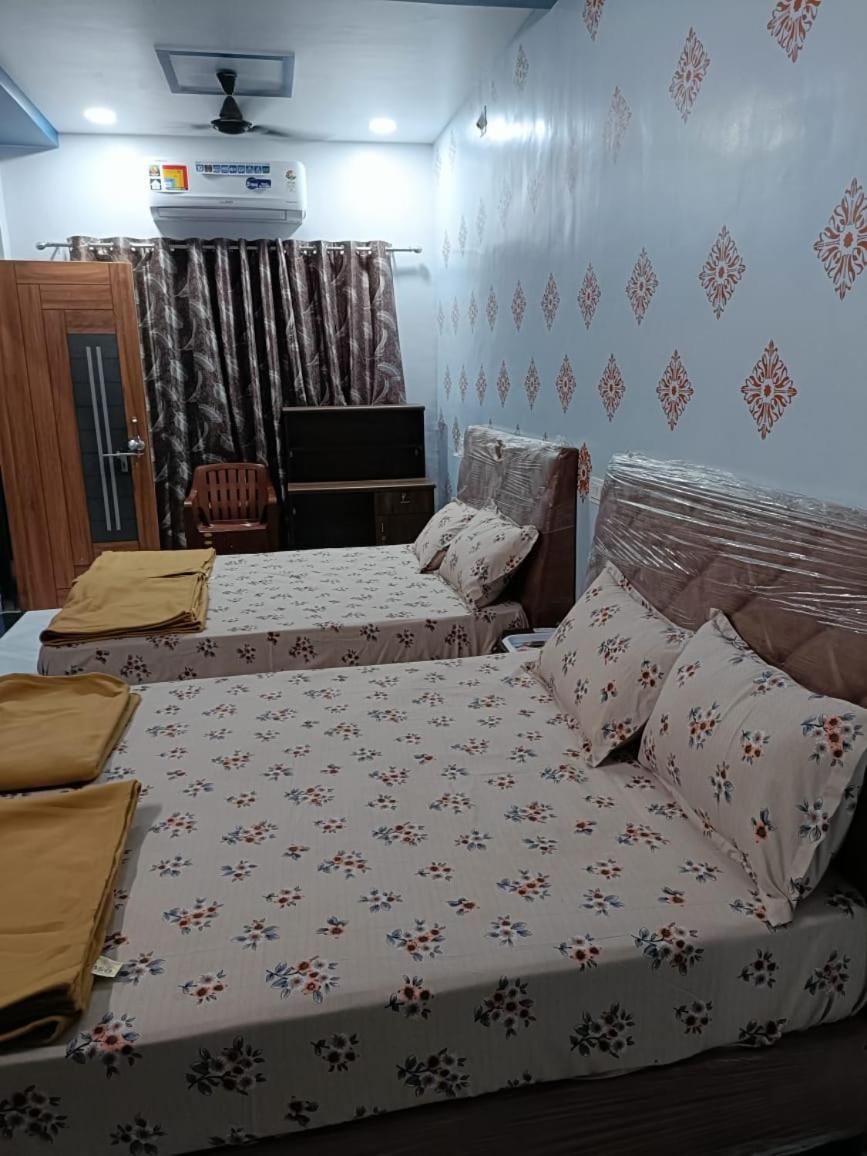Honest Deluxe Room Garudeshwar 외부 사진